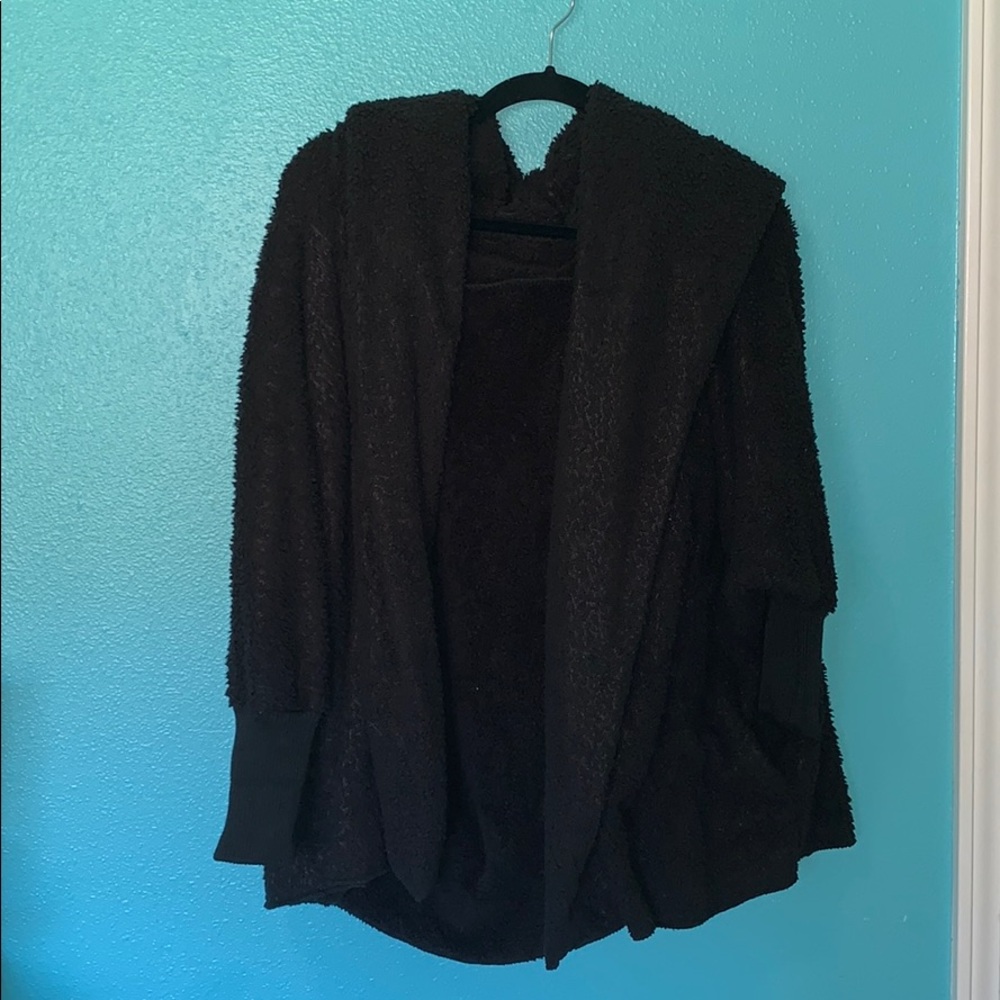 Fuzzy cardigan / jacket